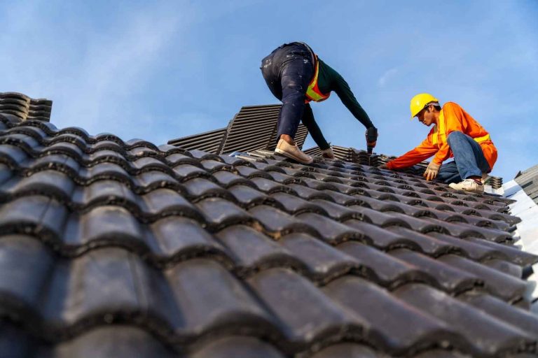Finding Reliable Roofing Pros: A Complete Homeowner’s Guid